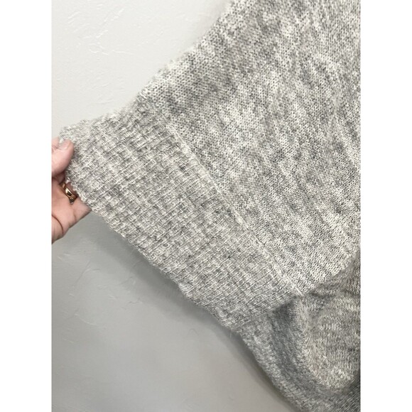 Knitted & Knotted Gray Alpaca Wool Blend Wrap Sweater Poncho Size Medium Top - Picture 4 of 9